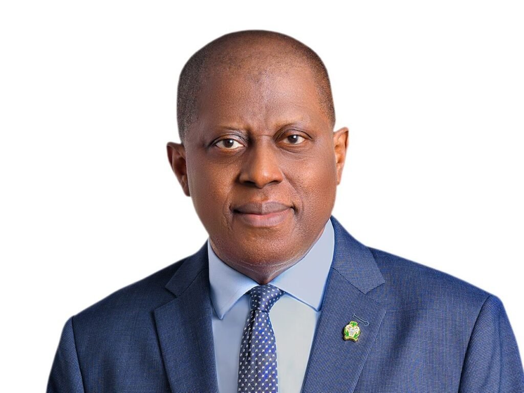 Nigeria’s Cardoso Says Shifts in FX Reserves Not Due to Defending Naira