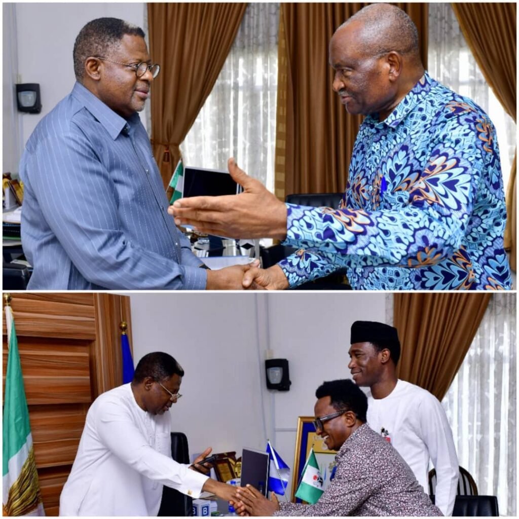 Governor Otu Condole Saraki’s Family Over Mother’s Death