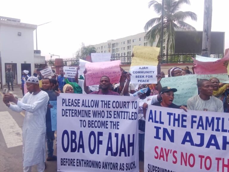 Ajah community protests at Lagos Assembly against alleged imposition of king