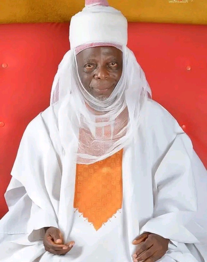 Gov Adeleke Celebrates Wazeer Mumineen Of Yorubaland, Sheikh Adekilekun On His 80th Birthday
