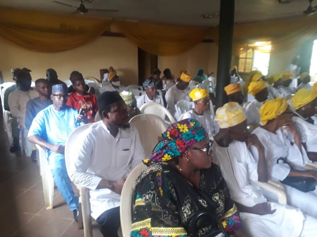 YAYI Support Group Convener Enjoins Members to  Obtain Voters Card as he Innaugurates Ijebu East Chapter with Funfare