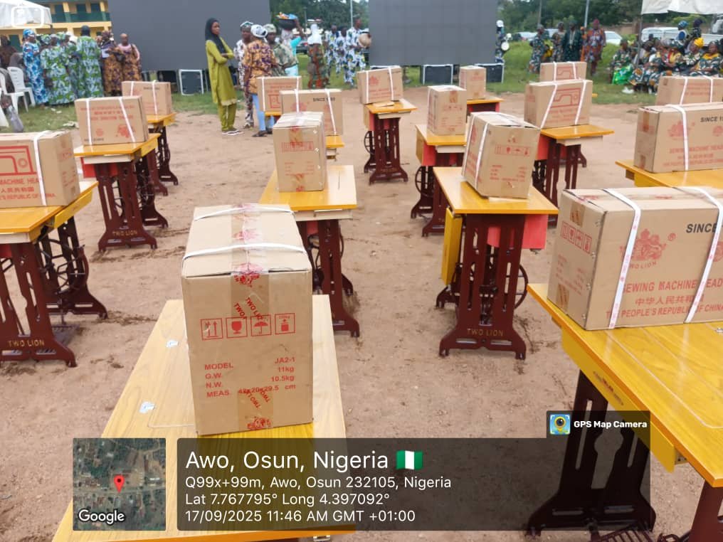 Hon. Salami Spread Joy in Ede Fed. Constituency,  Distributes Millions of Naira Worth Economic Empowerment Items