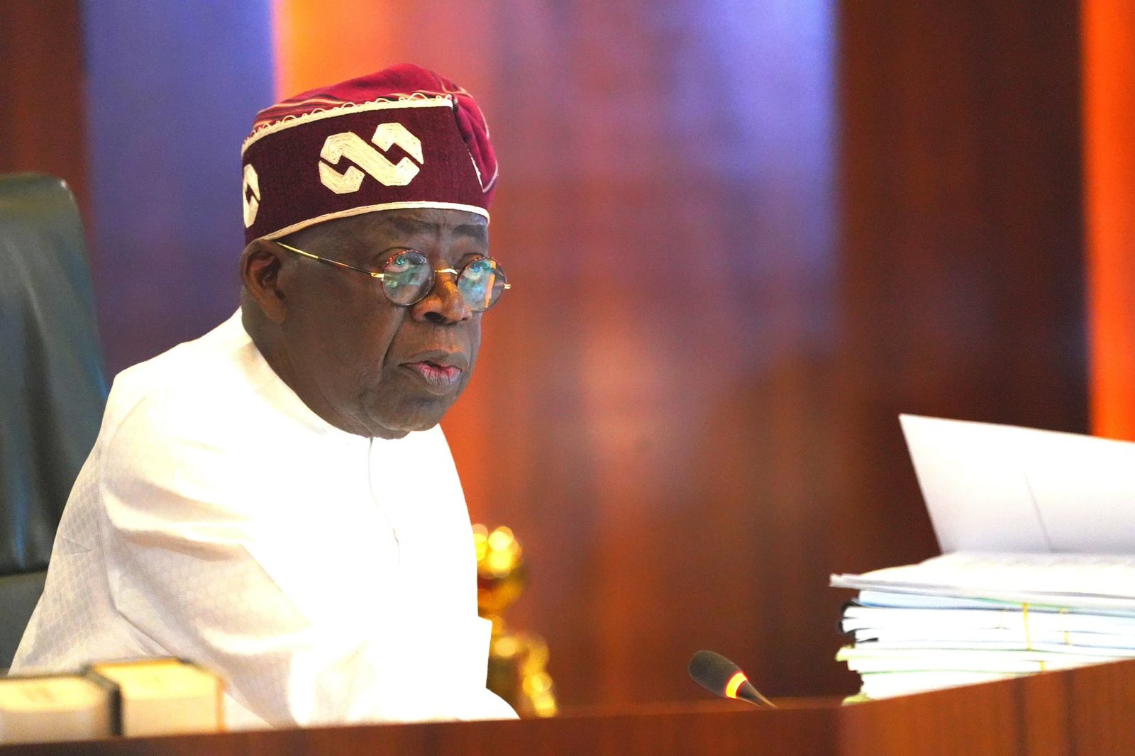 PRESIDENT TINUBU ORDERS THE WITHDRAWAL OF POLICE OFFICERS GUARDING  VIPS FOR CORE POLICE DUTIES