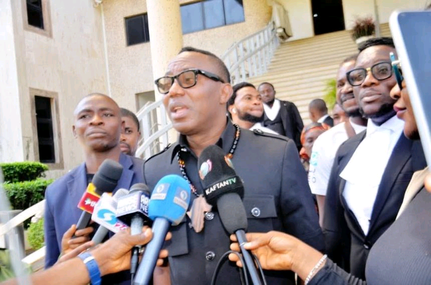 Sowore Tenders Videos Of Tinubu Calling Obasanjo “Rotten Fish ” And Goodluck Jonathan “Drunkard” In Court 