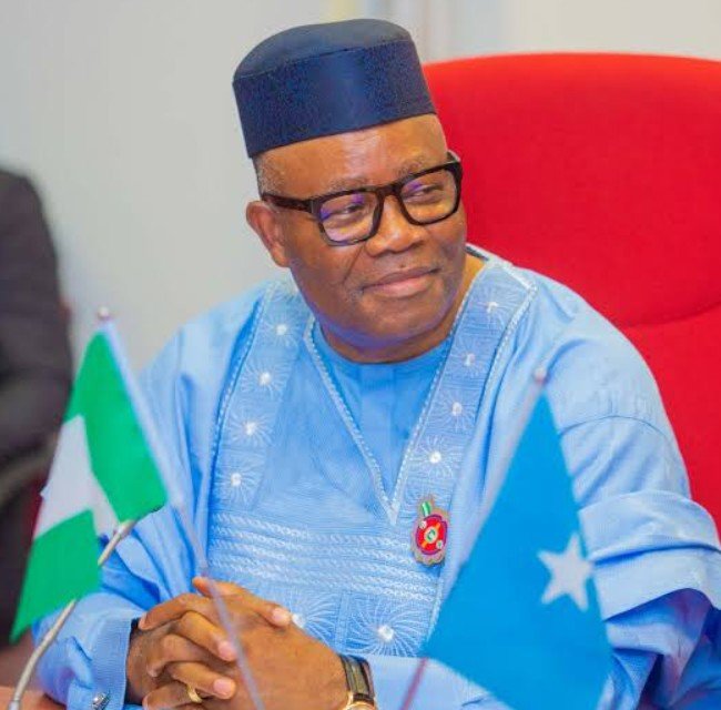 Oshiomhole: Akpabio keeps selling himself as a leader who prefers partnership over division