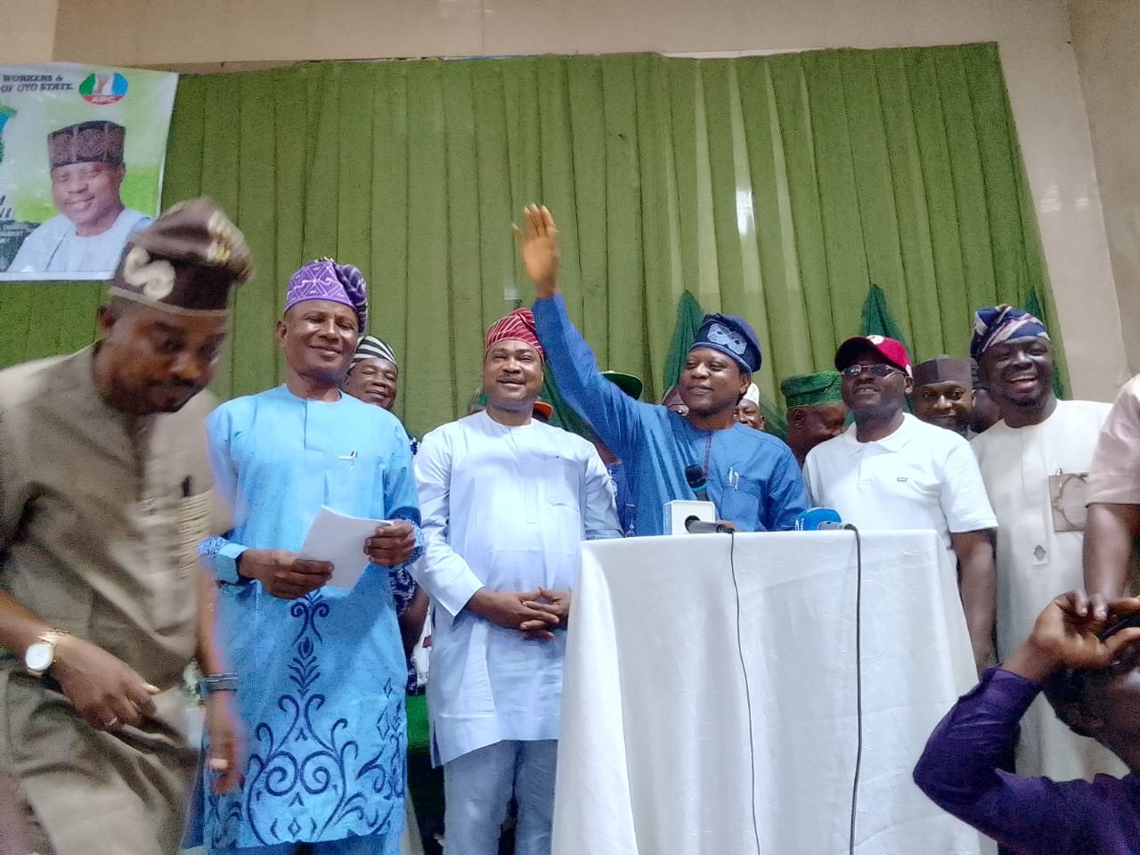 Oseni Assures Tinubu of One Million Votes from Oyo, Unveils Support for Artisans